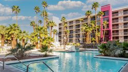  - Holiday Inn & Suites Mesa
