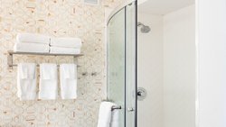  - Holiday Inn & Suites Mesa