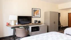 - Holiday Inn & Suites Mesa