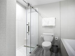  - voco The Cadence Hotel Niagara Falls