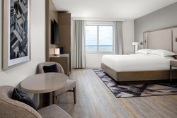  - Sheraton Hotel Downtown Duluth - I-35, Exit 256B