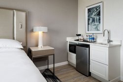  - Sheraton Hotel Downtown Duluth - I-35, Exit 256B