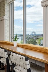  - Sheraton Hotel Downtown Duluth - I-35, Exit 256B