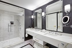  - LaSalle Hotel Downtown Chicago