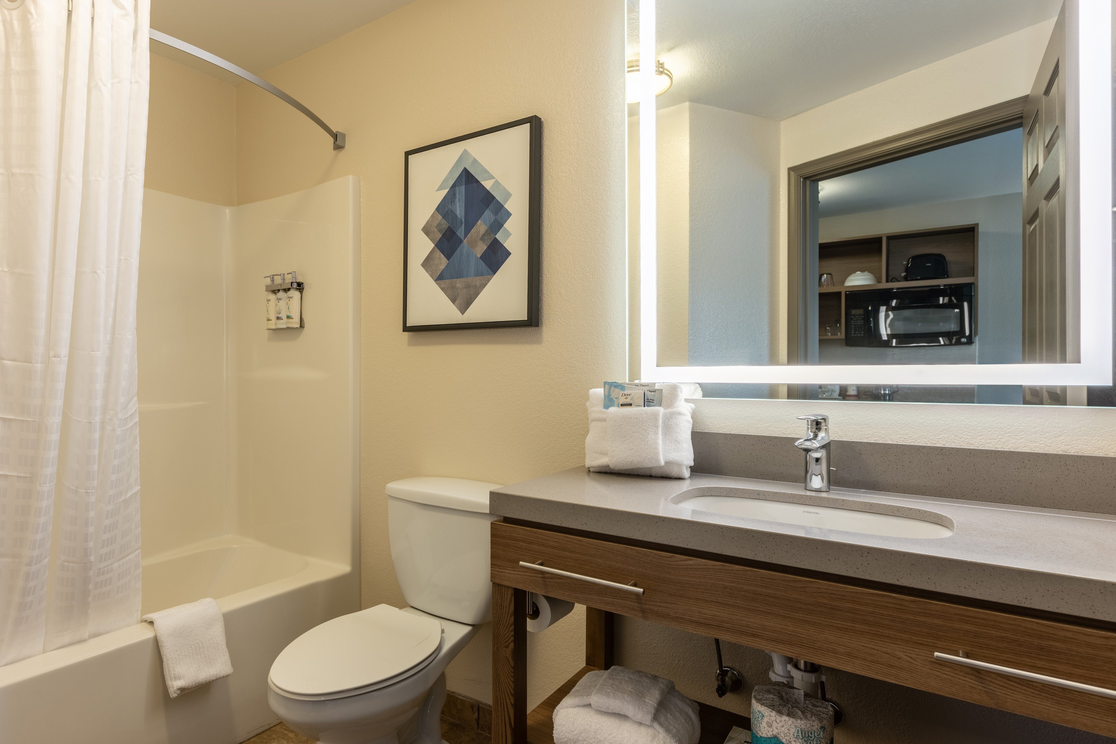 CANDLEWOOD SUITES BLUFFTON BY IHG-guestroom-Guest bathroom.jpg