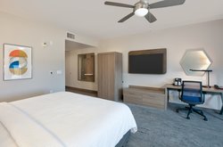  - Holiday Inn Express & Suites Galleria Dallas