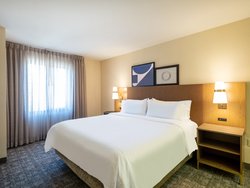 - Staybridge Suites Franklin - I-41 & I-94, Exit 322