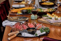  - Renaissance by Marriott Nashville Hotel - I-40 & I-65, Exit 209