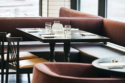  - Kinley Cincinnati Hotel Downtown - I-75, Exit 1C