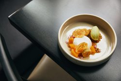  - Kinley Cincinnati Hotel Downtown - I-75, Exit 1C