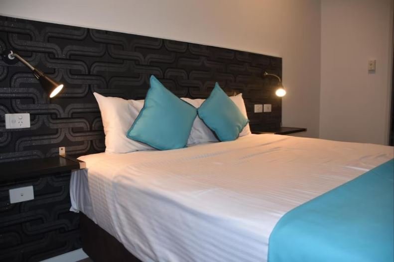 BALLINA HOMESTEAD MOTEL-guestroom-Executive Suite.jpg