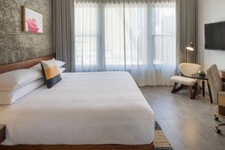  - Hi-Lo Hotel Downtown Portland - I-405, Exit 2A