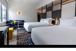  - Aloft Hotel Cortex St Louis - I-64, Exit 36B