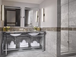  - Hotel AKA Boston Common