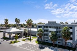  - Courtyard by Marriott Hotel Fairfield