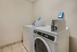  - Red Roof Inn East Knoxville - I-40, Exit 398