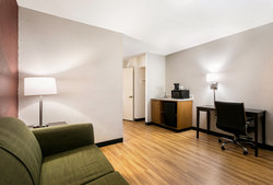  - Red Roof Inn East Knoxville - I-40, Exit 398