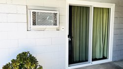  - Lanai Motel Alhambra