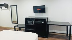  - Lanai Motel Alhambra