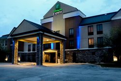  - Holiday Inn Express Cedar Rapids