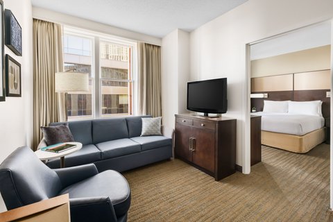 1 Bedroom Suite, 1 Queen
