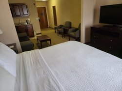  - Holiday Inn Express & Suites Tipp City - I-75, Exit 68
