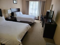  - Holiday Inn Express & Suites Tipp City - I-75, Exit 68