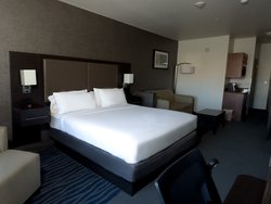  - Holiday Inn Express & Suites Barstow