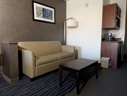  - Holiday Inn Express & Suites Barstow