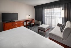  - Courtyard by Marriott Southcenter Tukwila - I-5, Exit 153