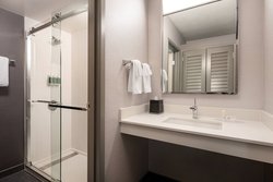  - Courtyard by Marriott Southcenter Tukwila - I-5, Exit 153