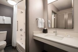  - Courtyard by Marriott Southcenter Tukwila - I-5, Exit 153