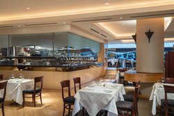  - Metropolitan Hotel Vancouver