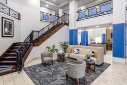  - Holiday Inn Express Corydon - I-64, Exit 105