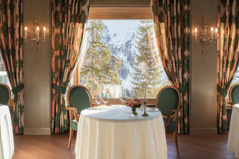 TSCHUGGEN GRAND HOTEL - Photo 3