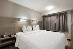  - Red Roof Plus+ Inn & Suites Naperville