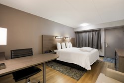  - Red Roof Plus+ Inn & Suites Naperville