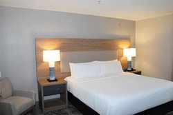  - Candlewood Suites Tallahassee - I-10, Exit 199