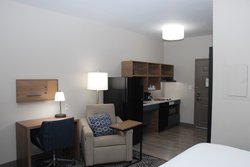  - Candlewood Suites Tallahassee - I-10, Exit 199