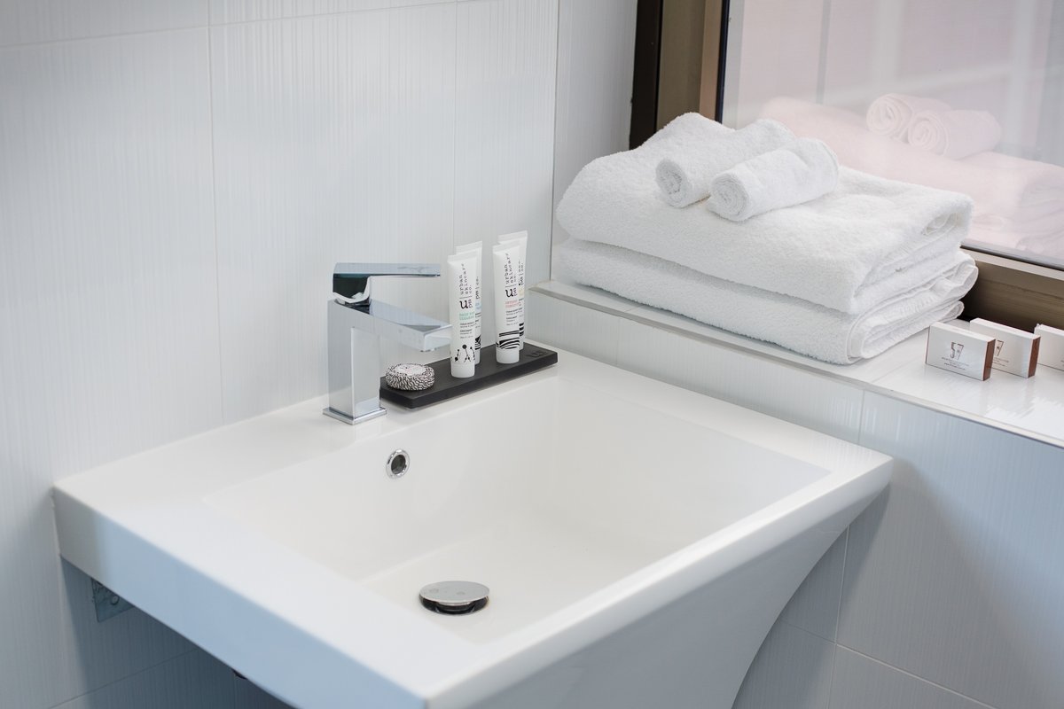 57 HOTEL-guestroom-Bathroom Amenities.jpg