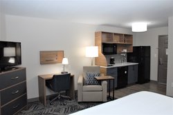  - Candlewood Suites Tallahassee - I-10, Exit 199
