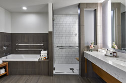  - Hotel Landing Wayzata