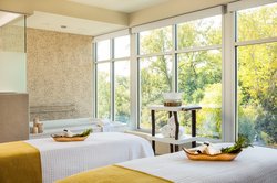  - Hotel Landing Wayzata