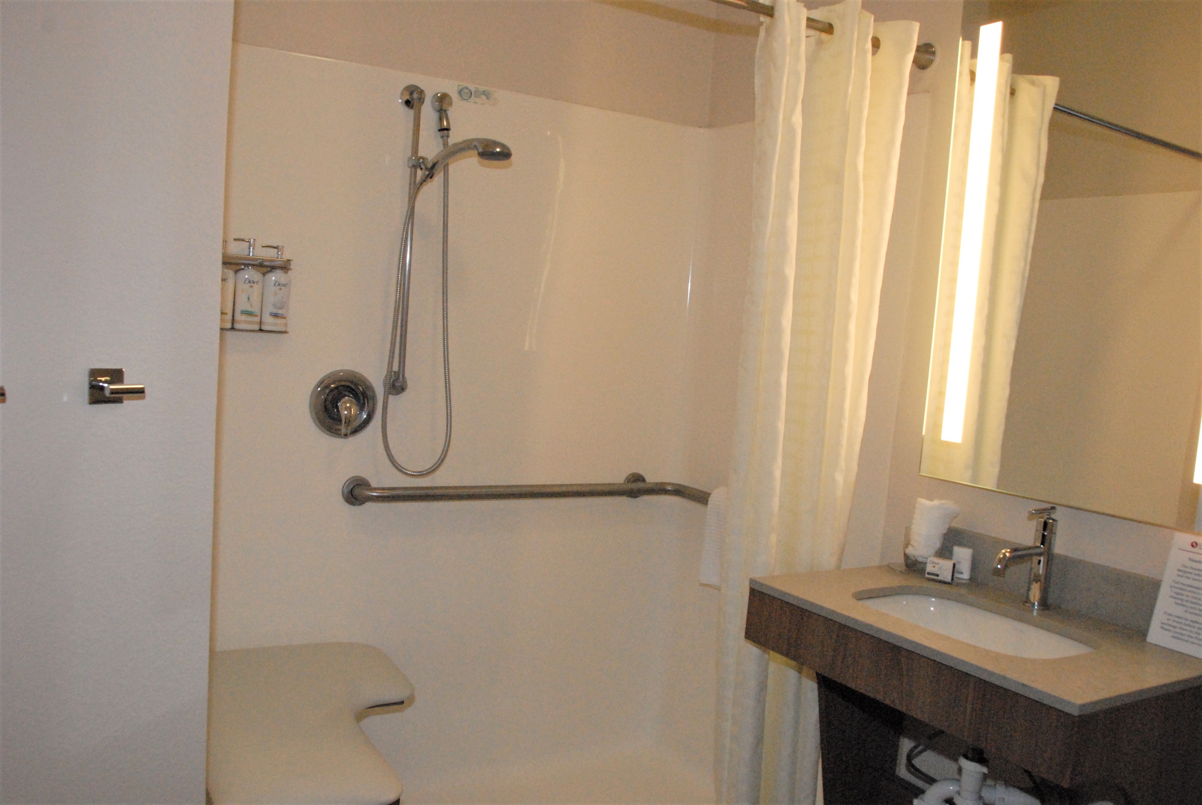 CANDLEWOOD SUITES TALLAHASSEE-guestroom-Guest Bathroom.jpg