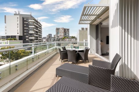 MERITON SUITES ZETLAND - Photo 12