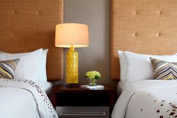  - Renaissance Hotel Downtown Columbus - I-71, Exit 108