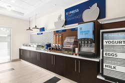  - Holiday Inn Express & Suites Willows - I-5, Exit 603