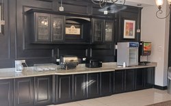  - Red Roof Inn & Suites Longview - I-20, Exit 596