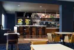  - Courtyard by Marriott Newark - CA 84, Exit 37