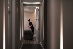  - Four Seasons Hotel Houston